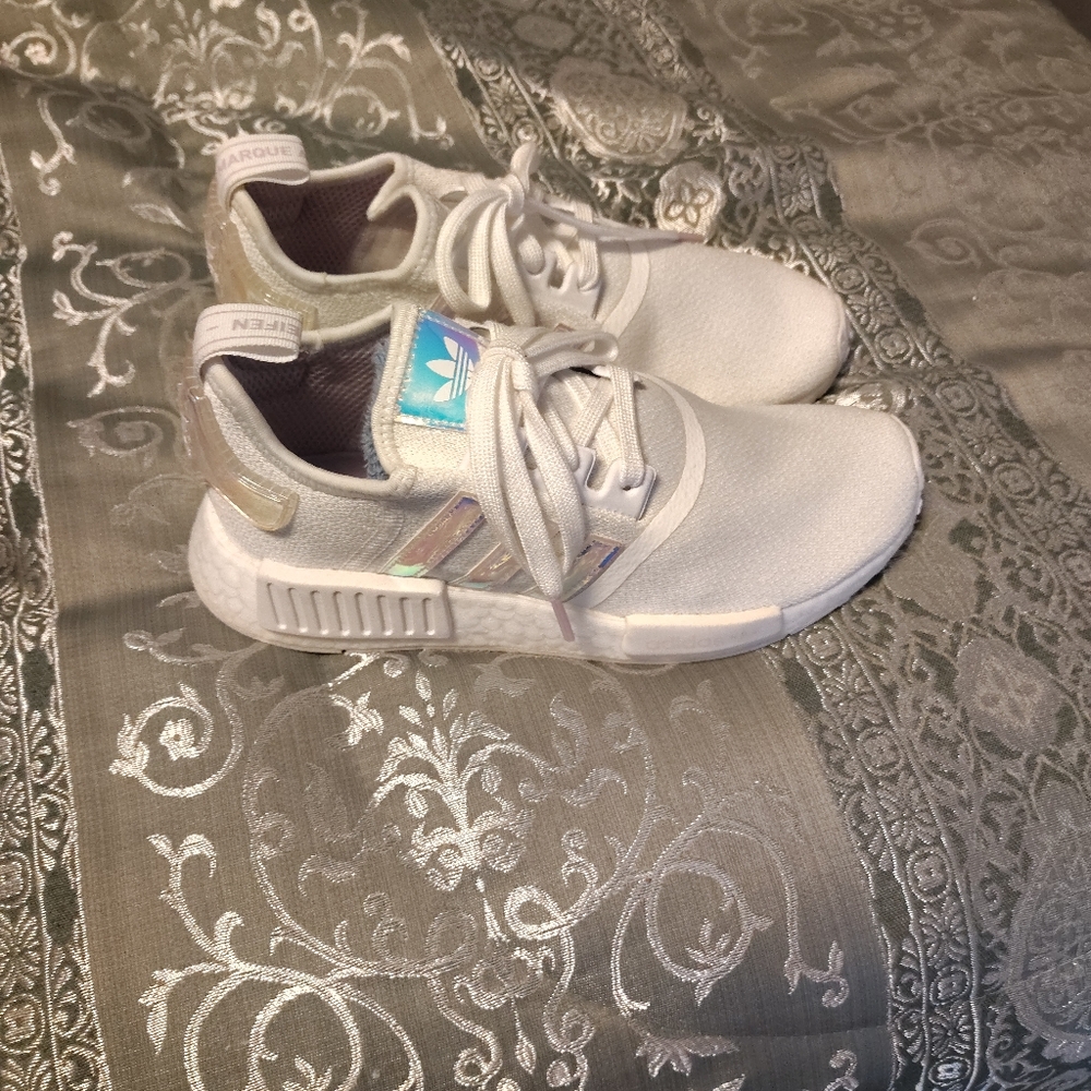 adidas RDMRRRwomens  White /Iredescent Sneakers with Modern Design